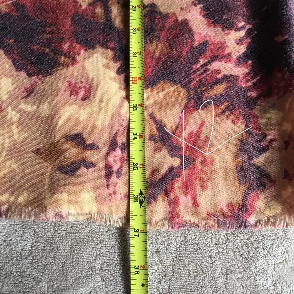 Ellen Tracy Style Scarf NWT